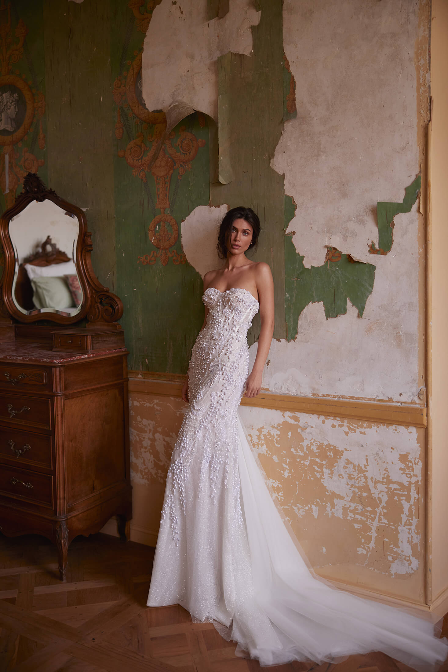 Сватбени рокли Aria Bride от магазин за булчински рокли София