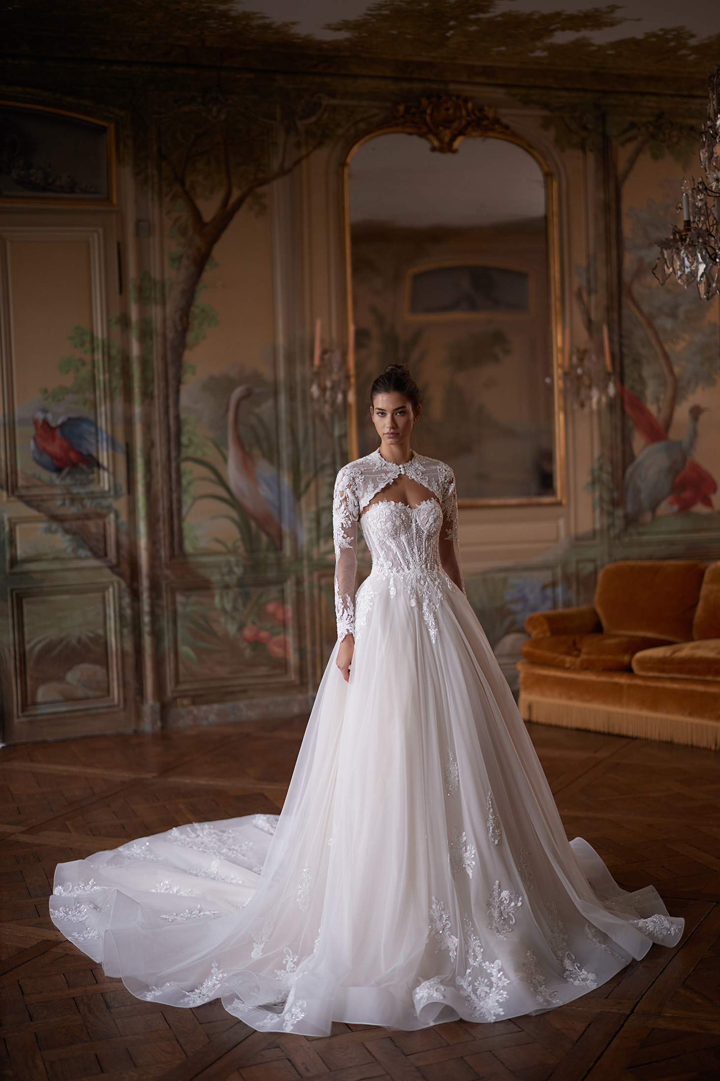Сватбени рокли Aria Bride от магазин за булчински рокли София
