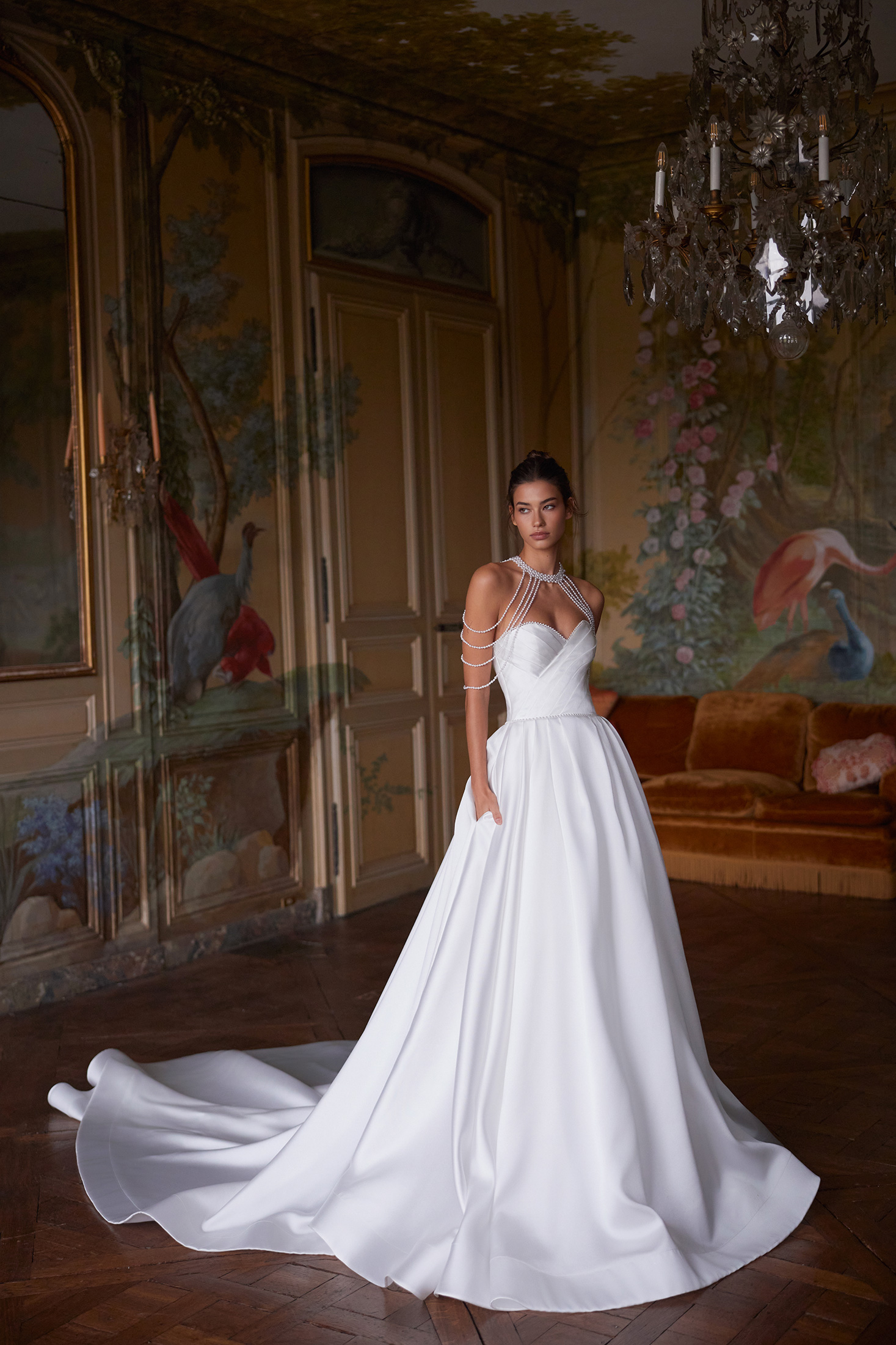 Сватбени рокли Aria Bride от магазин за булчински рокли София
